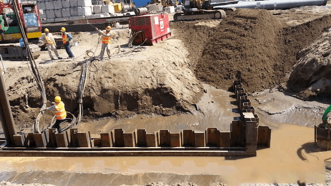 khoan cọc tường vây